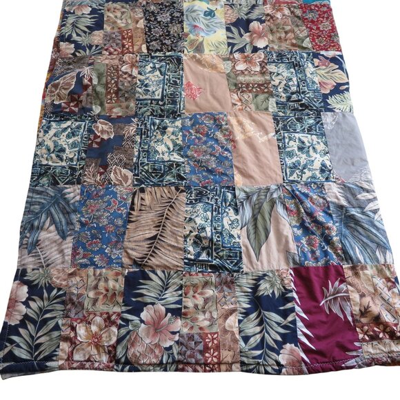 Vintage Handmade Reversable Patchwork Hawaiian Quilt Blanket Throw 42" x 58 Crib - Picture 7 of 8